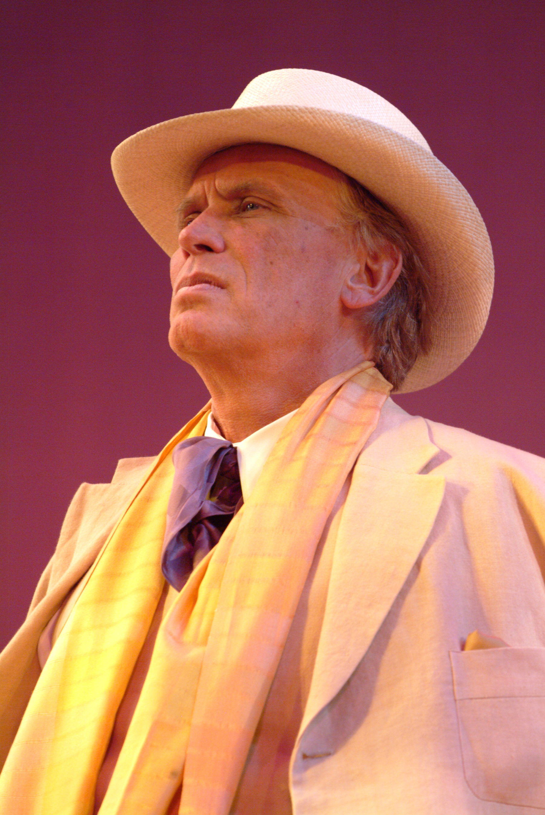 Peter Weller as Frank Lloyd Wright in Frank's Home. 