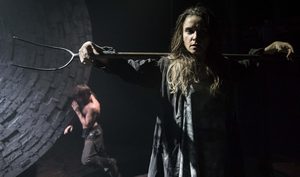 Knives in Hens