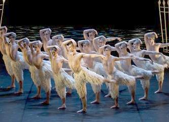 Matthew Bourne�s Swan Lake