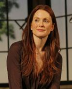  Julianne Moore